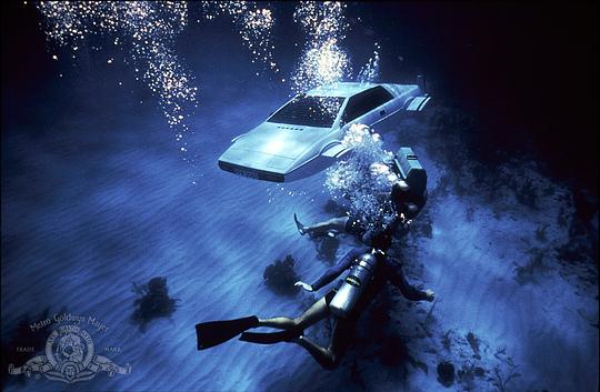 《007之海底城》截图